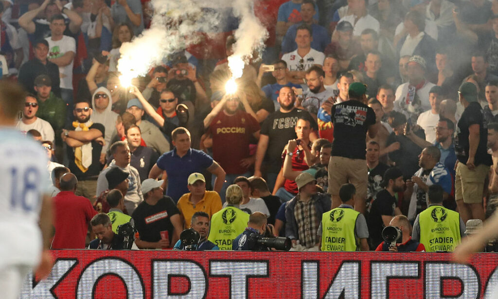 Uefa truer med å kaste England og Russland ut av EM
