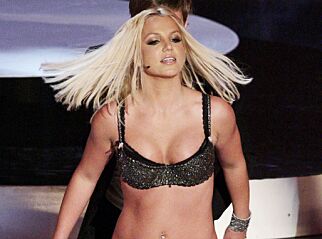 Utskjelt og latterliggjort etter skandaleopptreden i 2007. I natt gjør Britney et nytt forsøk