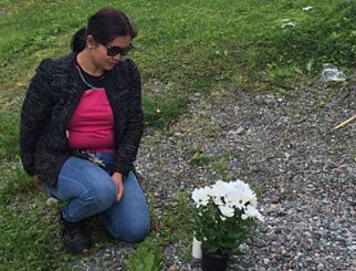 Venninne av den drepte mora: - Håper de får det bedre i det neste livet