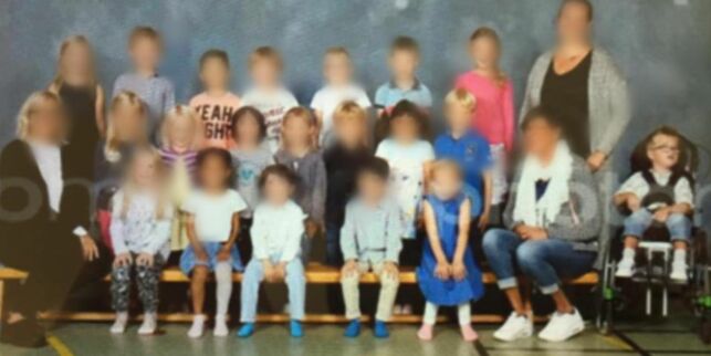 Da Veronica så hvor de hadde plassert sønnen (5) på klassebildet, ble hun både fortvilet og forbanna