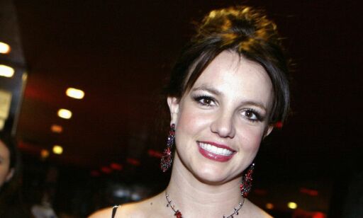 Barberte hodet få dager etter at dette bildet ble tatt. Nå er det ti år siden Britneys «meltdown»