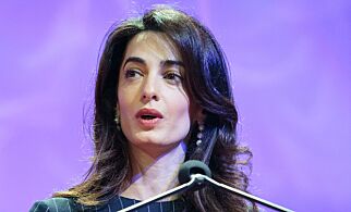 British human rights lawyer Amal Clooney addresses the Texas Conference for Women held at the Austin Convention Center on November 15, 2016 in Austin, Texas. / AFP PHOTO / Suzanne Cordeiro