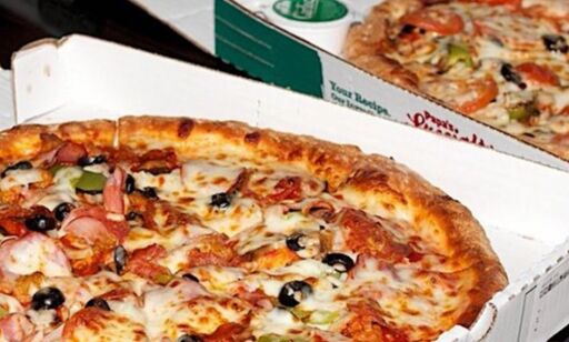 I 2010 kjøpte han disse to pizzaene. I dag hadde regninga kommet på 182 millioner kroner