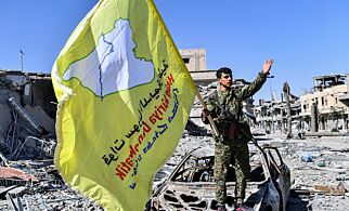 Jubler med flagg i gatene: amerikanskstøttede styrker skal ha erobret Raqqa fra IS