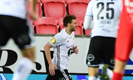 Bendtner innrømmer etter Brann-bråk: - Så vidt jeg kunne se var jeg i offside