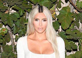 Kim Kardashian viser fram babyen for første gang