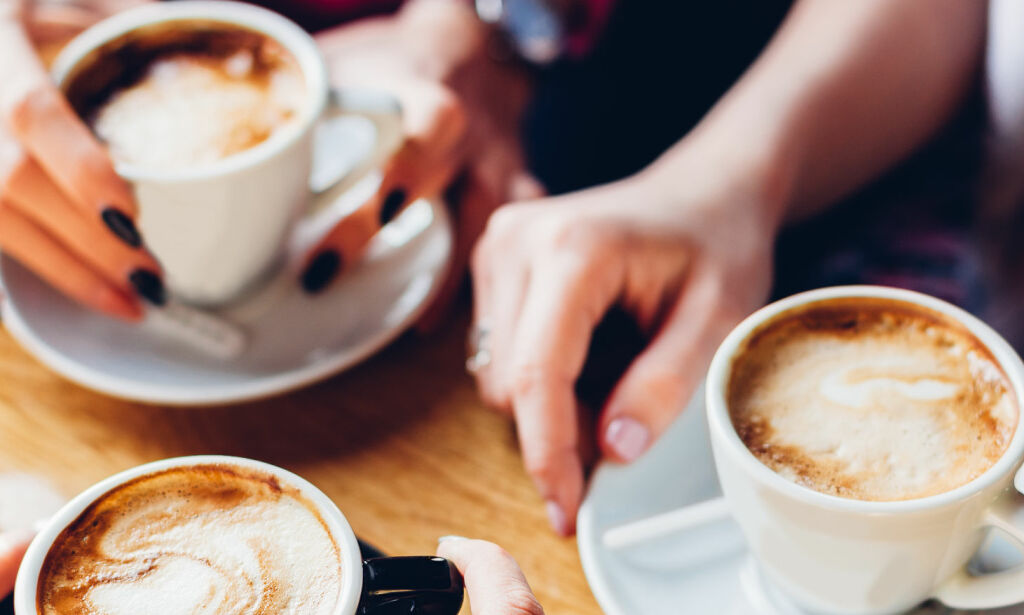 Gladnyhet: Ny forskning viser at kaffe er kjempebra for helsa!