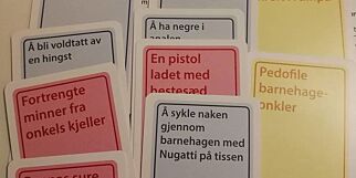 Raser mot brettspillet «Politisk ukorrekt». To av de tre største bokhandlerne trekker spillet