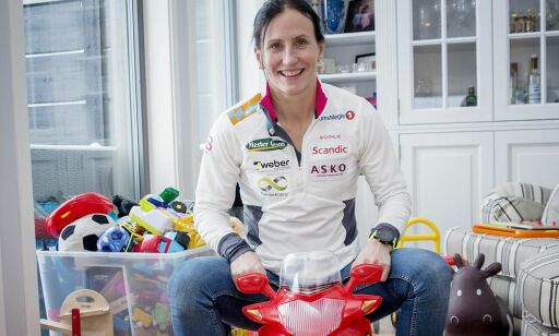 - Jeg tilbød meg å betale ham lønn for å være hjemme