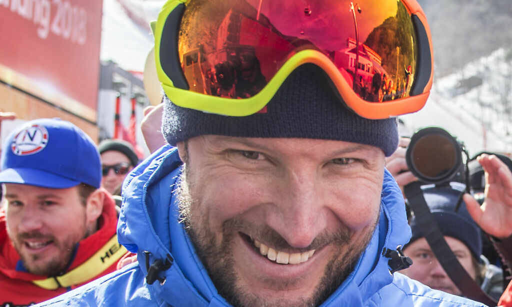 På spørsmål om han nå var komplett, ga Svindal en journalist klart svar på tiltale