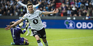 Trondheim 20180516.
Rosenborgs Pål André Helland med 2-0 i eliteseriekampen i fotball mellom Rosenborg og Lillestrøm på Lerkendal Stadion (3-0). Lillestrøms keeper Marko Maric fortviler. Rosenborgs Nicklas Bendtner jubler i bakgrunnen.
Foto: Ole Martin Wold / NTB scanpix