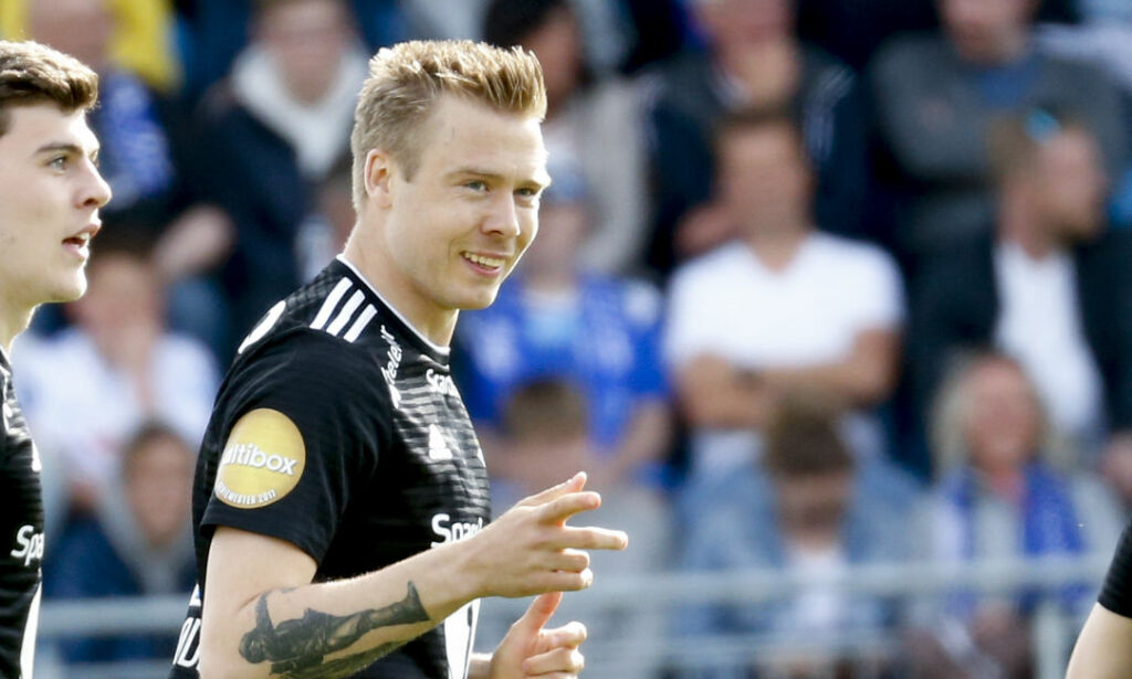 Bendtner slaktet da Søderlund glitret