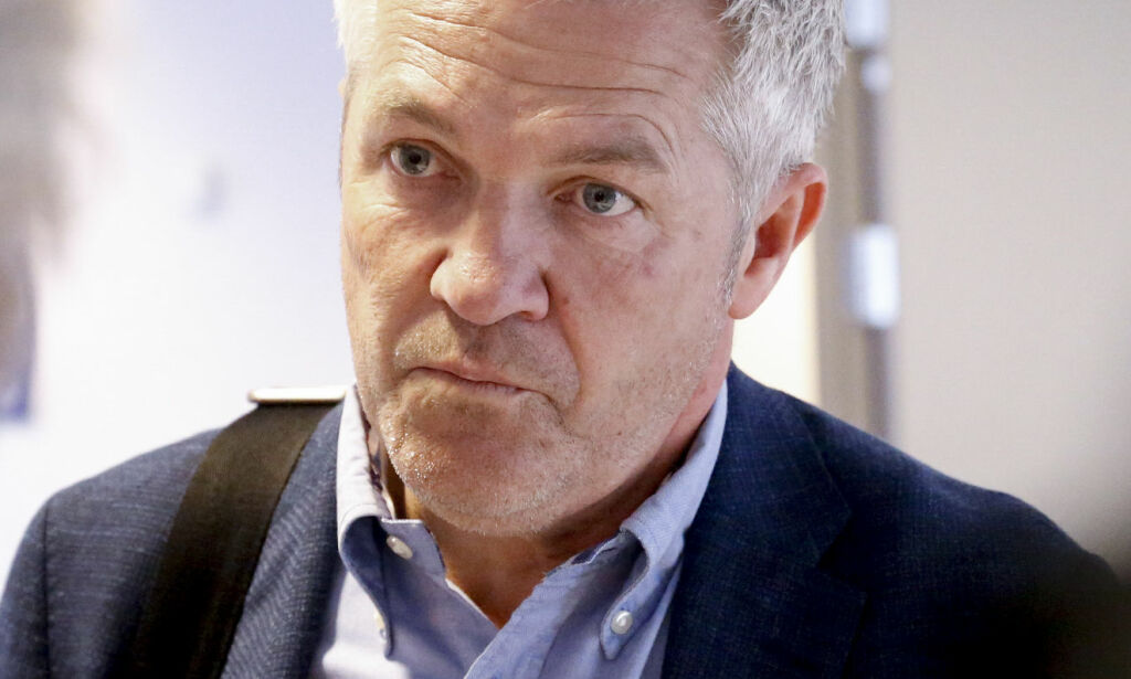 Ut mot TV 2-ekspert