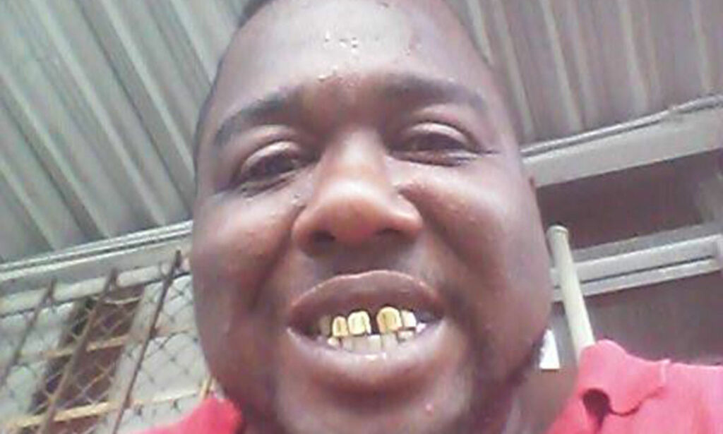 Drapet på Alton Sterling i 2016 utløste store demonstrasjoner. Nå har politimann fått sparken.