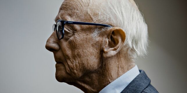 Kåre Willoch takker sin kone for at han fyller 90 år