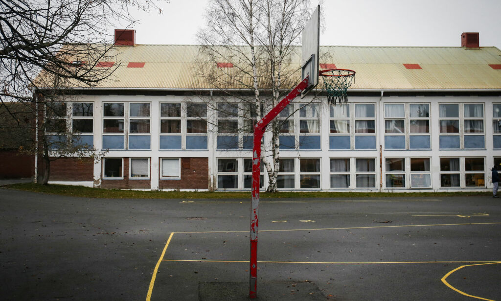 Pappa hevder sønnen ble slått: - Politibetjenten grep inn for å stoppe det