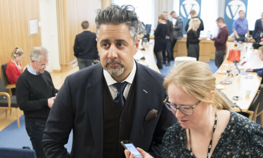 Hva er det Abid Raja driver med?