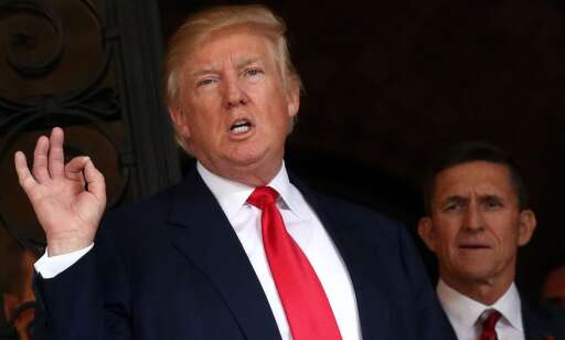 Michael Flynn hyller Trump etter å ha gått av: - Blir en av USAs største presidenter