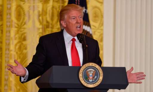 Trump tordner mot salen: - Stille! Stille! Stille!